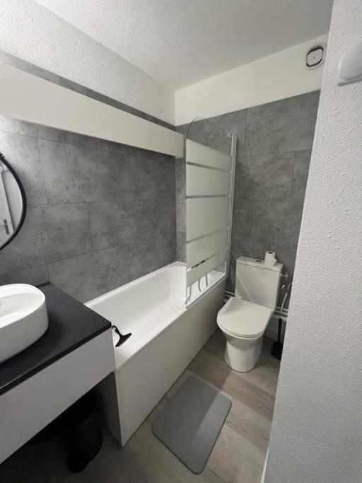 Studio La Mongie Luaran gambar